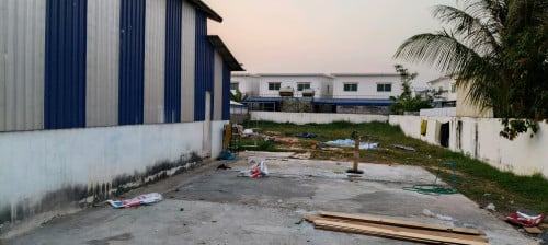 ដីជួលជិតផ្លូវកប់ស្រូវ