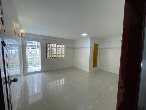 ផ្ទះ​លក់​បន្ទាន់​
