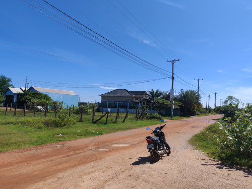 ដីលក់