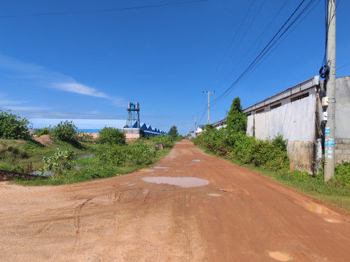 ដីលក់