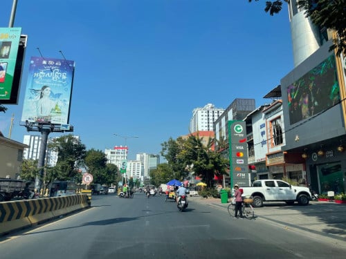 ដីលក់បន្ទាន់លើផ្លូវម៉ៅសេងទុង ជិតទូតចិន