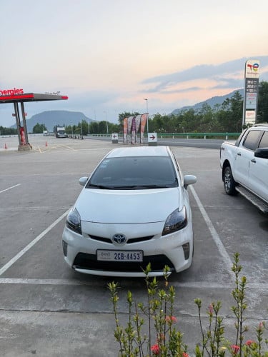toyota prius013 option3 persona