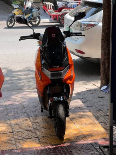 Garow PG510 ម៉ូតូអគ្គិសនី | 2000W | ថ្ម Lithium 72V 45Ah | ល្បឿន 80-90km/h | ឆ្នាំ 2025
