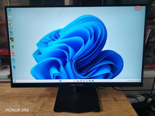 🫰LCD 27" (100MHz) Have port VGA &HDMI