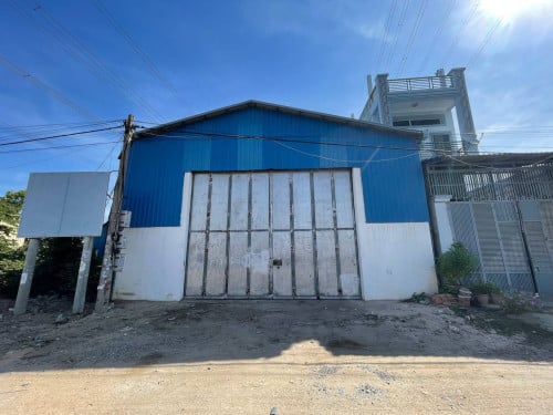 🔰ឃ្លាំងជួលជិតវត្តក្រាំងធ្មង់។