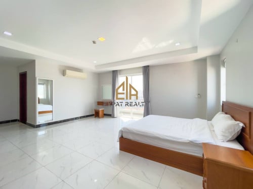 2 Bedroom Services Apartment for Rent in Tuol Tumpoung