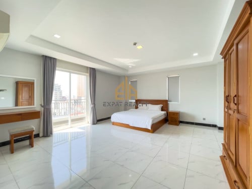 2 Bedroom Services Apartment for Rent in Tuol Tumpoung