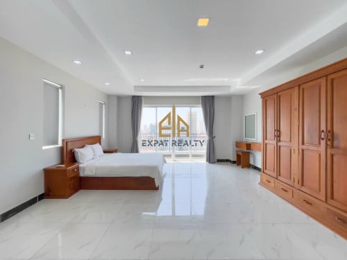 2 Bedroom Services Apartment for Rent in Tuol Tumpoung