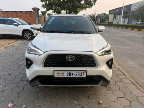2024 Yaris Cross 1មុឺនគីឡូរជាង ធានាសុីនមួយជុំ