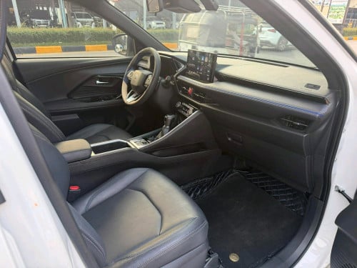 2024 Yaris Cross 1មុឺនគីឡូរជាង ធានាសុីនមួយជុំ