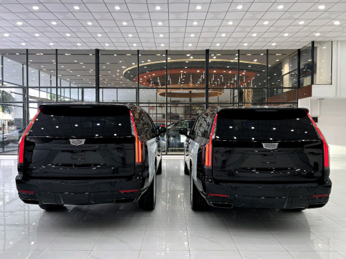 2026 Escalade ESV Platinum Sport Onyx Package
