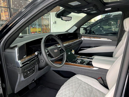 2026 Escalade ESV Platinum Sport Onyx Package