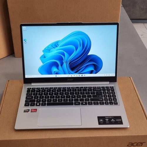 Aspire Lite15 Ryzen3-5400U Ram 8G M2 512G 15.6" ថ្មីកេស ធានា២ឆ្នាំ=379$