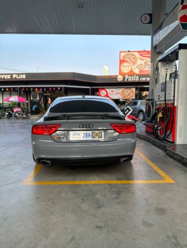 Audi A7 up Rs7