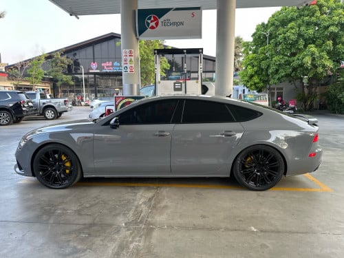 Audi A7 up Rs7