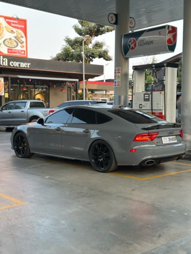 Audi A7 up Rs7