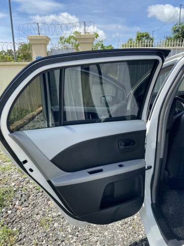 VITZ 010 full Option, smart key, ពោង8គ្រាប់, មានកាមេរ៉ាក្រោយ