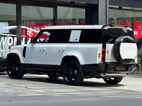 Defender 130 Xdynamic V6 Gasoline P400