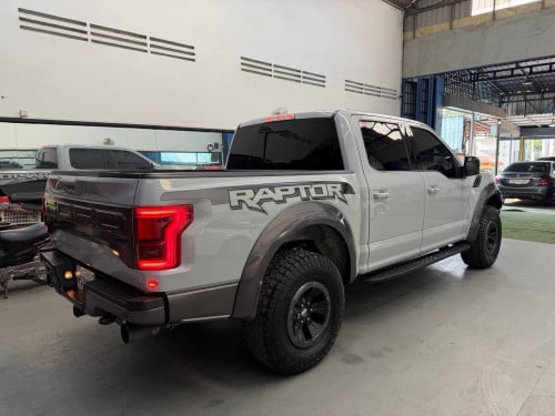 Ford F150 Raptor 2017 USA full option