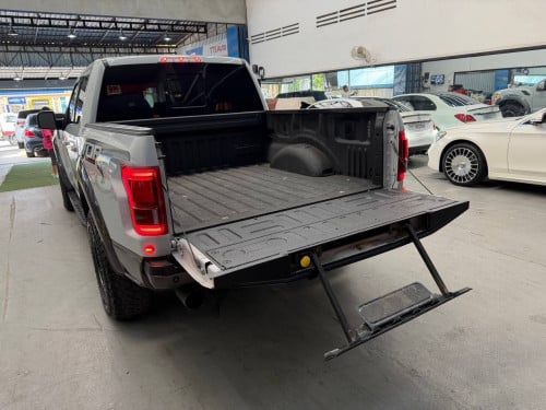 Ford F150 Raptor 2017 USA full option