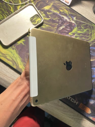 Ipad air2 32g សាណុំ ថែម ខេស ស្គ្រីន ឆ្នាំងសាក