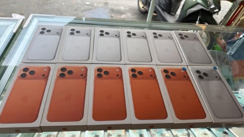 iPhone 17 Promax 256.មានសេវ៉ាបង់50%បង់យកបានភៀម