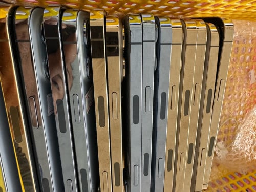 iPhone13 Pro Max LL/A សំនុំស្សុីនអាមេរិក មានស្គេន