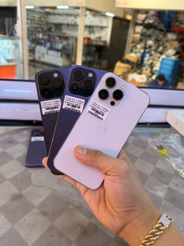 Iphone14promax Sim1&esim battery ហ្សីនៗ