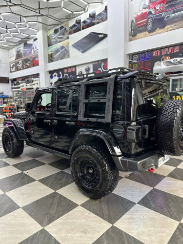 jeep  rubicon 2021 (ម្ចាស់ដើម)ទិញថ្មីកេះ