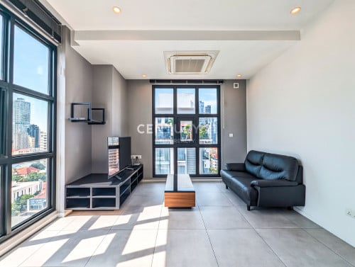 Just Listed, L'attrait BKK condo for sale