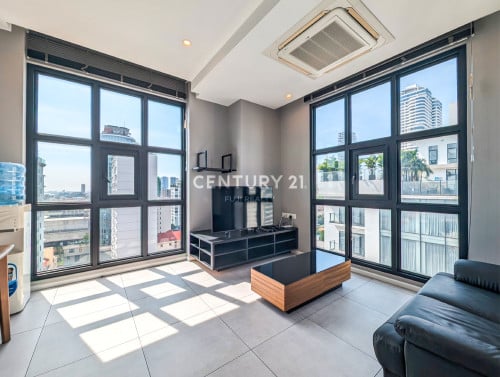 Just Listed, L'attrait BKK condo for sale