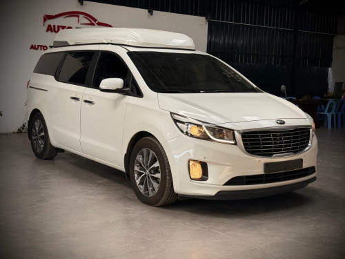 Kia Carnival 2016