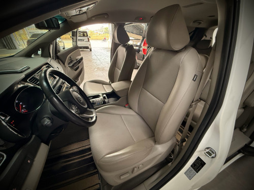 Kia Carnival 2016