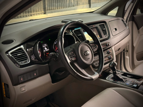 Kia Carnival 2016