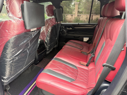 Lexus LX 570 ឆ្នាំ2020 Kuro ធានាឡានស្អាត ទឹកថ្នាំហ្ស៊ីន1ជុំ  មហាថ្មី