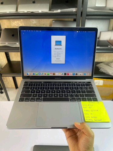 Macbook Pro year2017 Touch Bar
