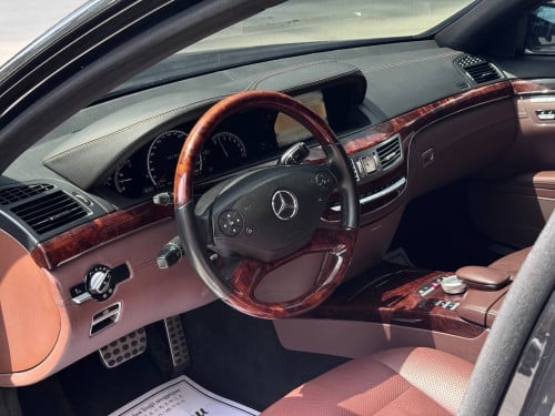 Mercedes S500 2012 V8
