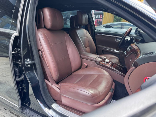 Mercedes S500 2012 V8