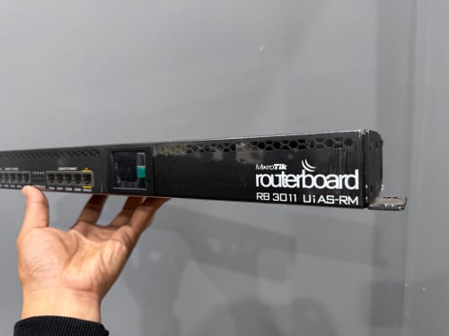 Mikrotik RB3011UiAS-RM