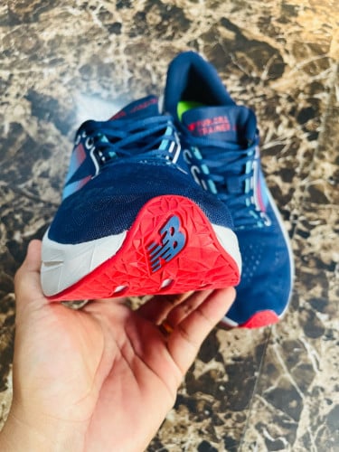 New Balance FuelCell SuperComp Trainer v3 (size 43)