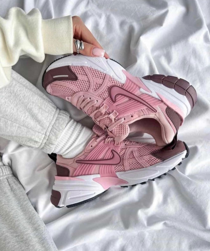 Nike sport shoes full box