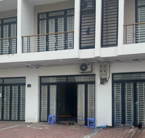 Peaceful Shop House For Rent
