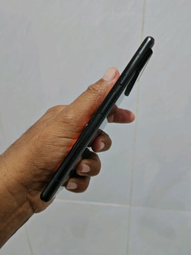 Pixel 6 8g/128g(ស្រាំខ្នងក្រោយ)👉$128