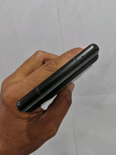 Pixel 6 8g/128g(ស្រាំខ្នងក្រោយ)👉$128