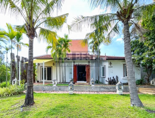 Private Villa for Rent with Pool in Siem Reap- Sala Kamraeuk