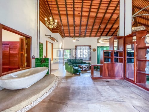 Private Villa for Rent with Pool in Siem Reap- Sala Kamraeuk