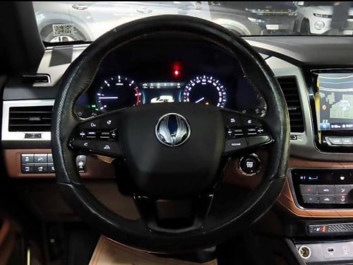 Rexton SUV 2018