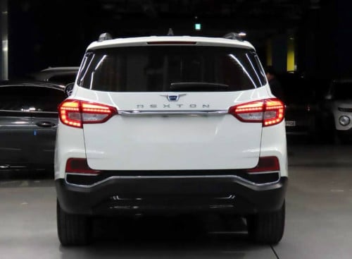 Rexton SUV 2018