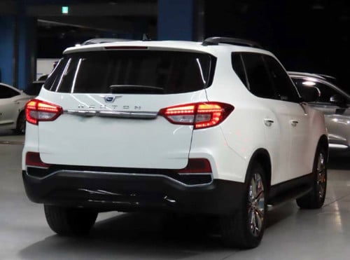 Rexton SUV 2018