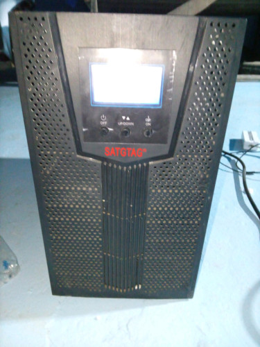 Santak C3K UPS ការផ្គត់ផ្គង់ថាមពលដែលមិនអាចរំខានបាន